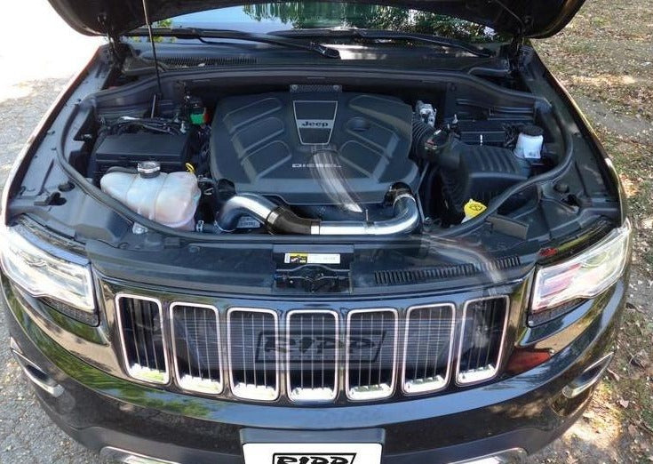 RIPP Grand Cherokee TDI FMIC piping system, showcasing high-quality construction for enhanced turbo performance